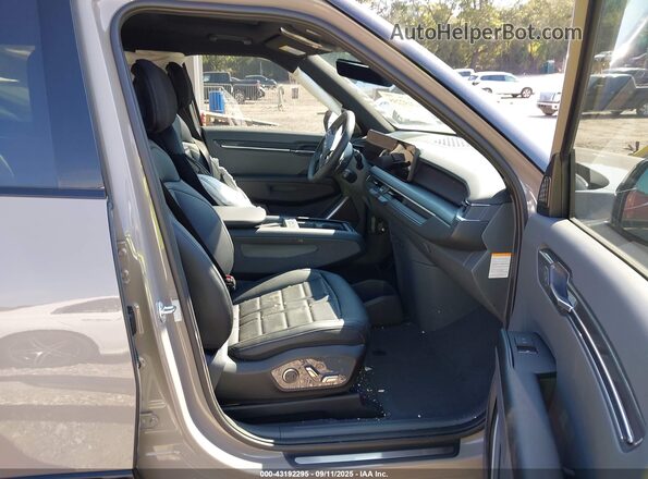 5XYADFS56TG006999 2026 KIA EV9 Серый Вид салона спереди