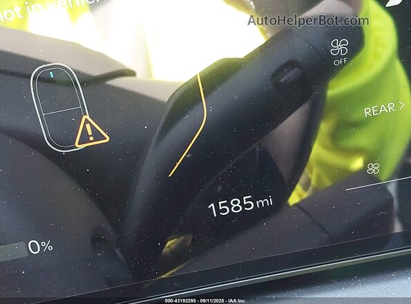 5XYADFS56TG006999 2026 KIA EV9 Серый Панорамный вид салона 360°