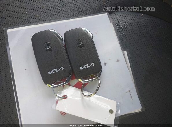 5XYK33DF4SG287761 2025 KIA SPORTAGE Синий Вид панели приборов