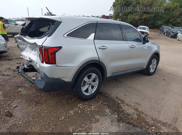 5XYRG4LC3MG068342 2021 KIA SORENTO Серебряный Задняя правая четверть
