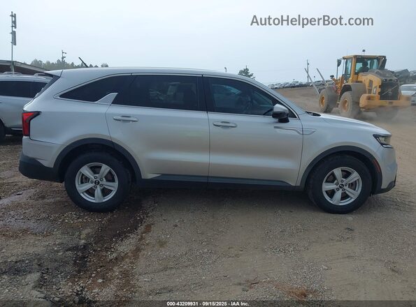 5XYRG4LC3MG068342 2021 KIA SORENTO Серебряный Панорамный вид салона 360°