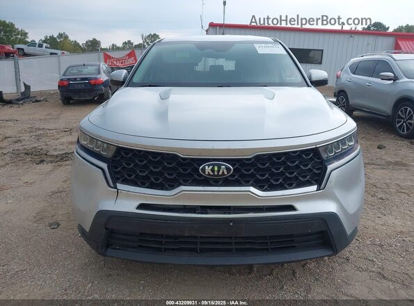 5XYRG4LC3MG068342 2021 KIA SORENTO Серебряный Вид задней части салона
