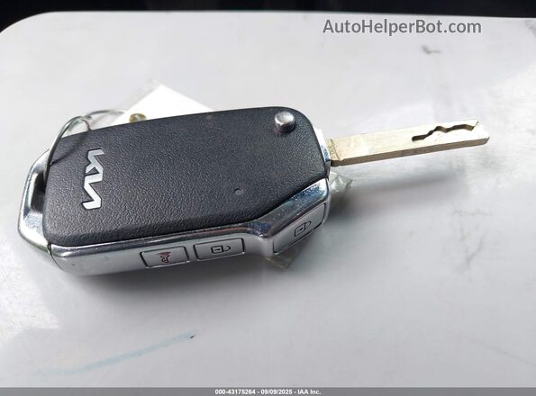 5XYRGDLC7PG241610 2023 KIA SORENTO Белый Вид панели приборов