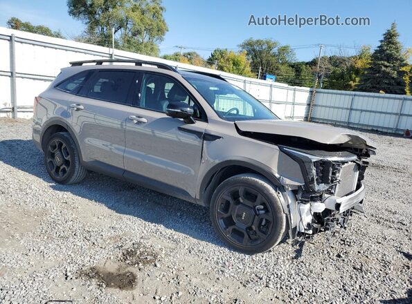 5XYRKDJF6RG293311 2024 KIA SORENTO Кремовый Передняя правая четверть