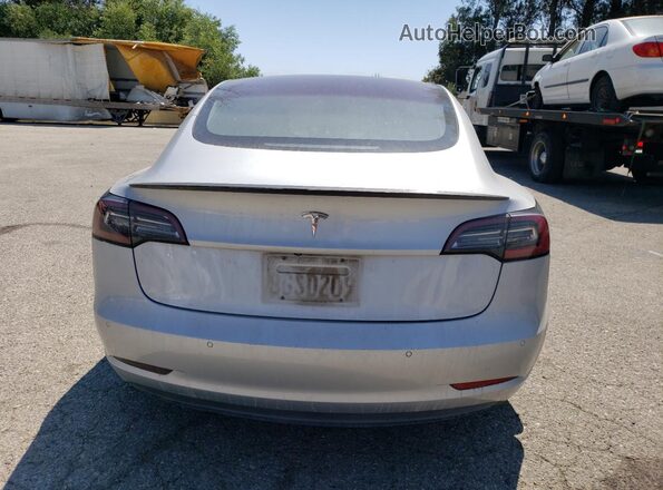5YJ3E1EB0JF083446 2018 TESLA MODEL Silver უკანა ხედი