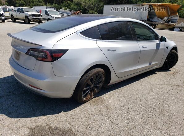 5YJ3E1EB0JF083446 2018 TESLA MODEL Silver უკანა მარჯვენა