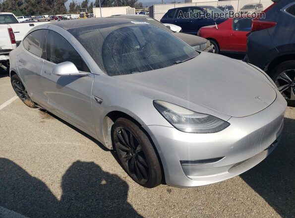 5YJ3E1EB0JF083446 2018 TESLA MODEL Silver წინა მარჯვენა