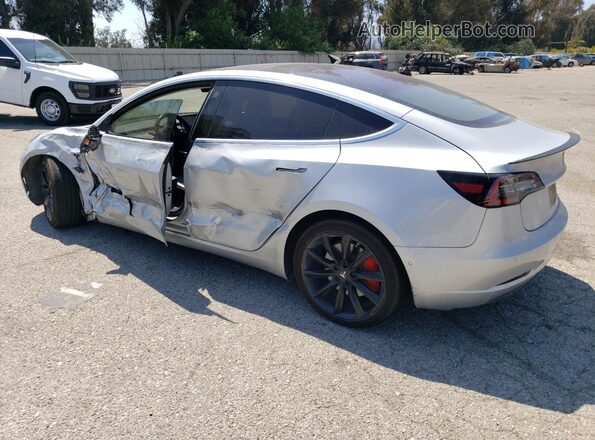 5YJ3E1EB0JF083446 2018 TESLA MODEL Silver უკანა მარცხენა
