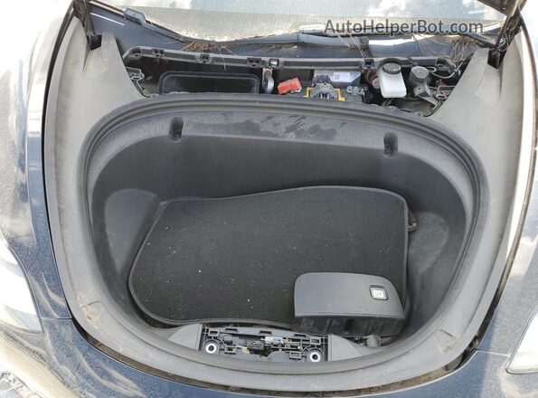 5YJ3E1EB3JF147527 2018 TESLA MODEL Черный Вид задней части салона