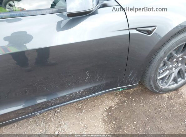 5YJ3E1EB3SF881960 2025 TESLA MODEL 3 Серый Вид спереди