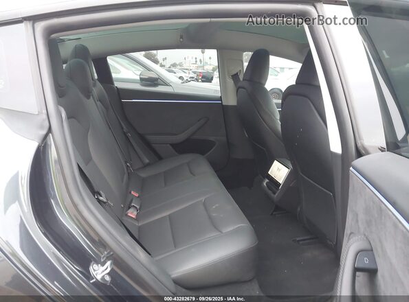 5YJ3E1EB3SF881960 2025 TESLA MODEL 3 Серый Вид наклейки с VIN-кодом