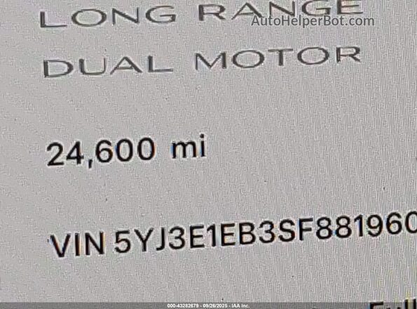 5YJ3E1EB3SF881960 2025 TESLA MODEL 3 Серый 
