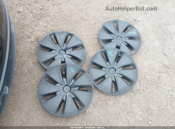 5YJ3E1EB3SF881960 2025 TESLA MODEL 3 Серый Вид щитка приборов