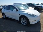 2021 Tesla Model Y Long Range Dual Motor All-wheel Drive White vin: 5YJYGAEE0MF259460