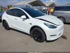 2021 Tesla Model Y Long Range Dual Motor All-wheel Drive White vin: 5YJYGDEE1MF299130
