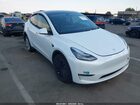 2021 Tesla Model Y Long Range Dual Motor All-wheel Drive White vin: 5YJYGDEE2MF199585