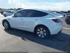 2021 Tesla Model Y Long Range Dual Motor All-wheel Drive White vin: 5YJYGDEE4MF252819