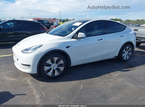 5YJYGDEE4MF252819 2021 TESLA MODEL Y White წინა მარცხენა ხედი სამი მეოთხედიდან