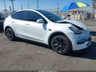 2021 Tesla Model Y Long Range Dual Motor All-wheel Drive White vin: 5YJYGDEE5MF214824