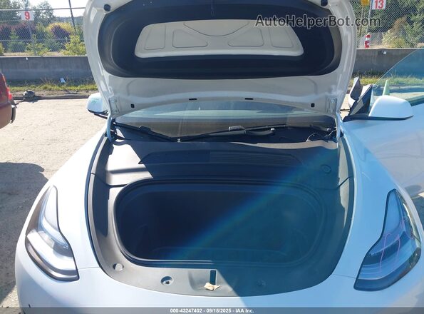 5YJYGDEEXMF078528 2021 TESLA MODEL Y White უკანა ხედი