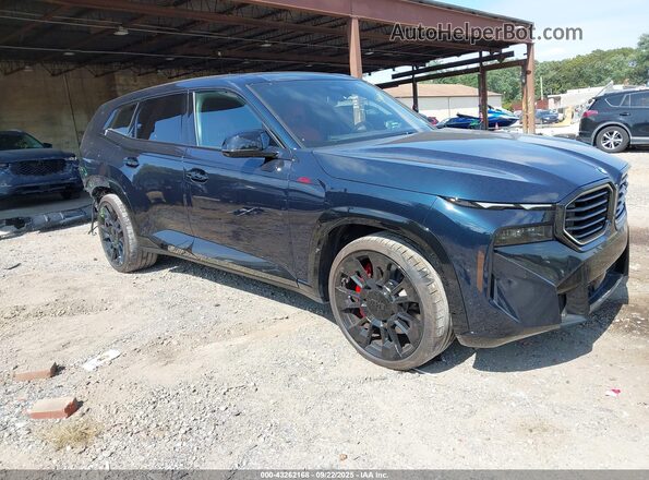 5YM33CS09R9V32737 2024 BMW OTHER Зеленый Передняя правая четверть