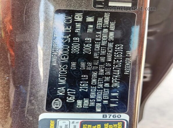 3KPFK4A76JE165163 2018 KIA FORTE Brown Vista de la etiqueta del VIN