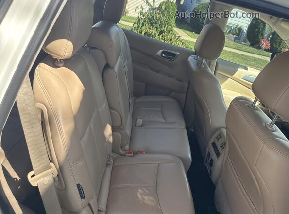 5N1DR2MM0JC644075 2018 NISSAN PATHFINDER Белый Вид салона спереди