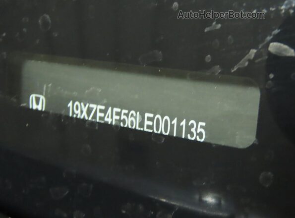 19XZE4F56LE001135 2020 HONDA INSIGHT Black Սալոնի հետևի տեսք