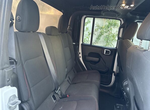 1C6JJTBG1PL525775 2023 JEEP GLADIATOR Белый Вид салона спереди