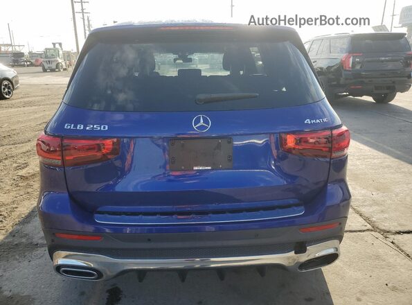 W1N4M4HB5LW024436 2020 MERCEDES-BENZ GLB-CLASS Синий Вид салона спереди