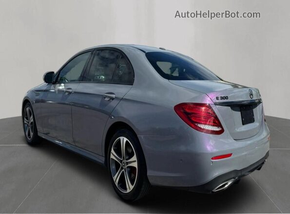 WDDZF4KB0JA340195 2018 MERCEDES-BENZ E Purple Front right
