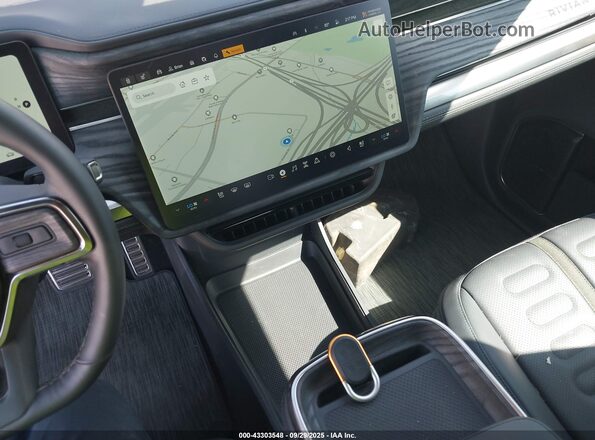 7FCTGAAA1NN015309 2022 RIVIAN R1T White Widok deski rozdzielczej