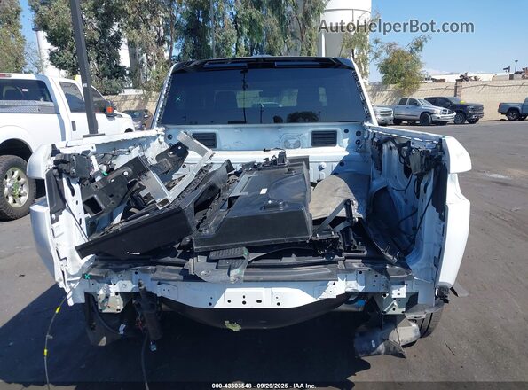 7FCTGAAA1NN015309 2022 RIVIAN R1T White 