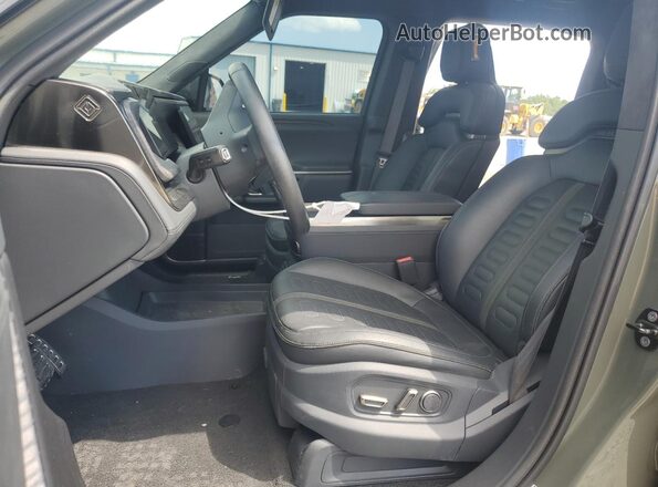 7FCTGAAL2NN000688 2022 RIVIAN R1T Green Սալոնի դիմացի տեսք