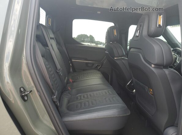 7FCTGAAL2NN000688 2022 RIVIAN R1T Green Հետևի նստատեղերի տեսք