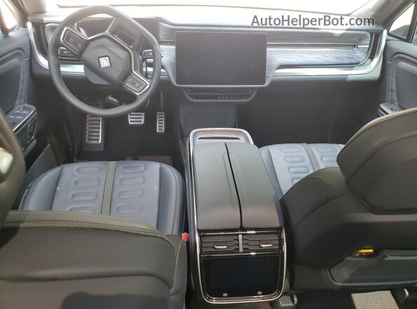 7FCTGAAL9NN009808 2022 RIVIAN R1T Белый Вид панели приборов