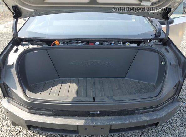 7G2CEHED5RA035120 2024 TESLA CYBERTRUCK Silver ძრავის განყოფილების ხედი