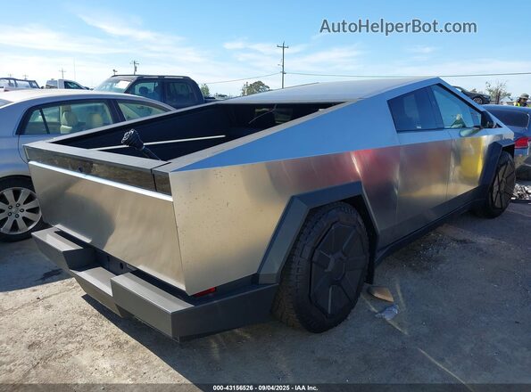 7G2CEHEE7SA061555 2025 TESLA CYBERTRUCK Silver Tył prawy