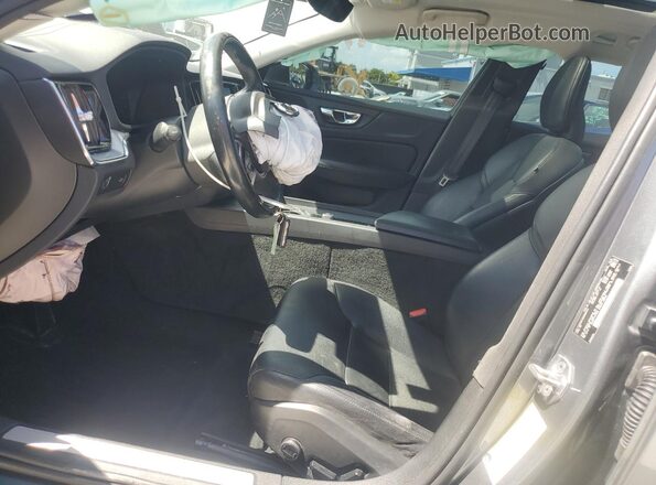 7JR102FK2KG002370 2019 VOLVO S60 Gray Սալոնի դիմացի տեսք