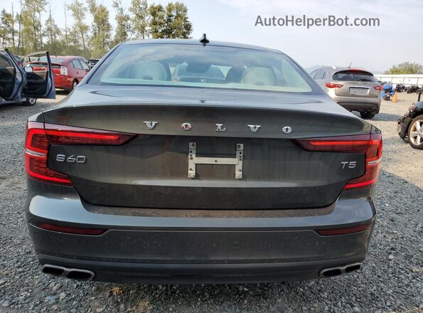 7JR102FK6LG062976 2020 VOLVO S60 Серый Вид сзади