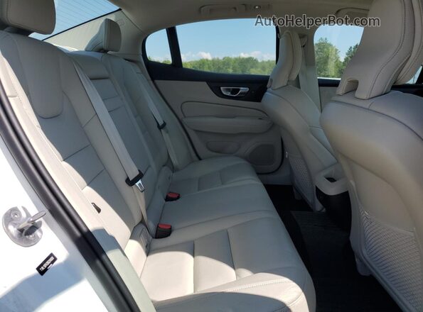 7JRL12FK2RG314608 2024 VOLVO S60 White Rear seats view