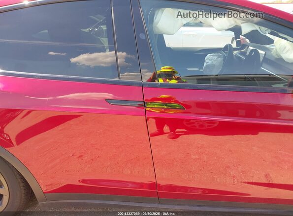 7SAXCAE58SF470056 2025 TESLA MODEL X Красный Вид щитка приборов
