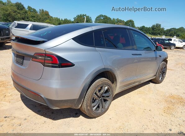 7SAXCBE52TF472585 2026 TESLA MODEL X Silver Задня права чверть