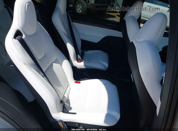 7SAXCBE52TF472585 2026 TESLA MODEL X Silver Вид наклейки з VIN-кодом