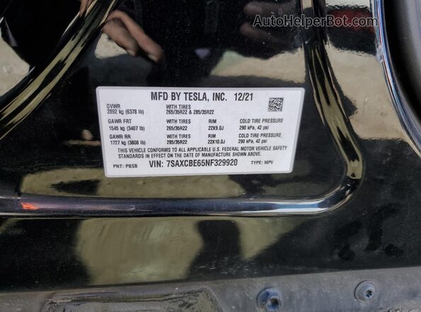 7SAXCBE65NF329920 2022 TESLA MODEL Black Vista de la etiqueta del VIN