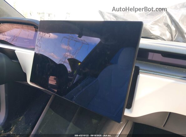 7SAXCBE69PF429215 2023 TESLA MODEL X Белый Вид задних сидений