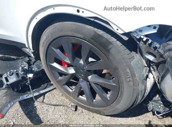 7SAXCBE69PF429215 2023 TESLA MODEL X Белый Вид щитка приборов