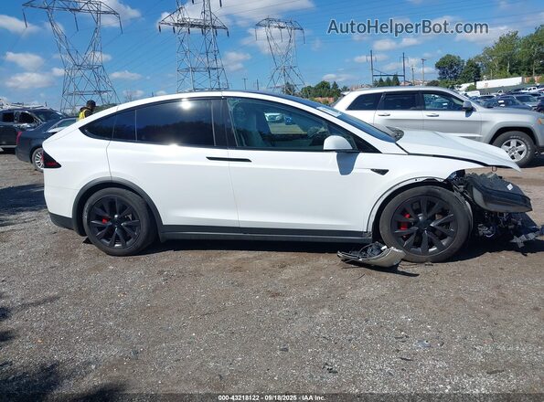 7SAXCBE69PF429215 2023 TESLA MODEL X Белый Панорамный вид салона 360°