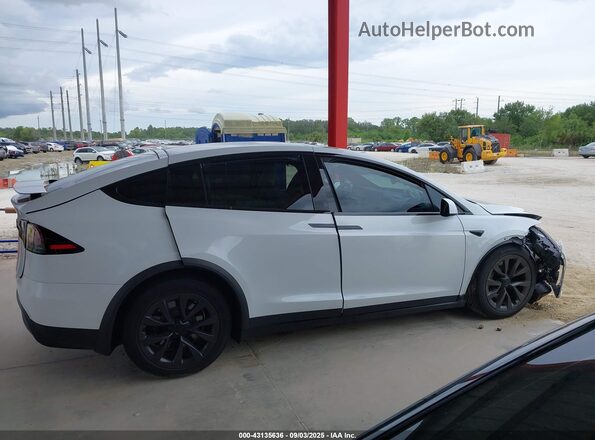 7SAXCDE54PF425916 2023 TESLA MODEL X White Սալոնի հետևի տեսք