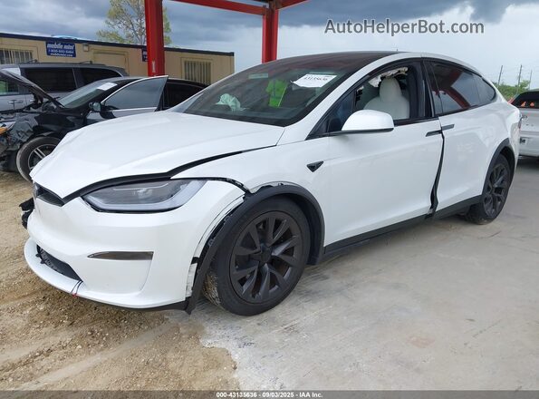 7SAXCDE54PF425916 2023 TESLA MODEL X White Առջևի ձախ երեք քառորդ տեսարան